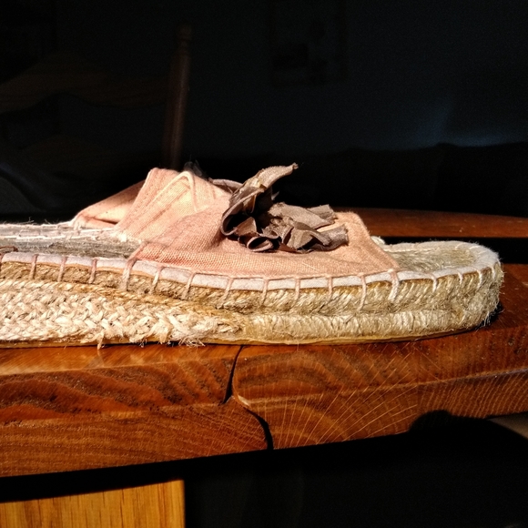 Rapunzel Rapunzel | Slip-On Sandals - Picture 10 of 12